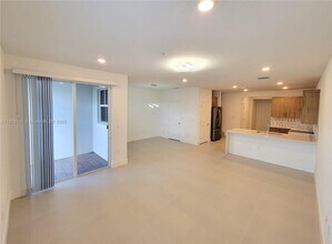 263 SW 169th Ln in Pembroke Pines, FL - Building Photo - Building Photo