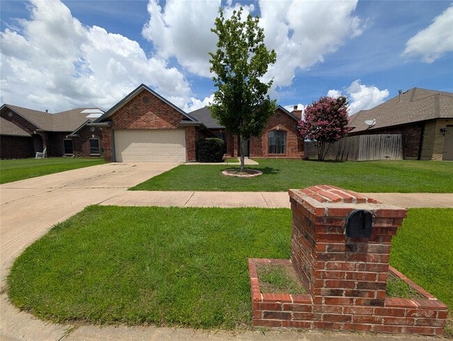 609 SW 151st St in Oklahoma City, OK - Building Photo - Building Photo