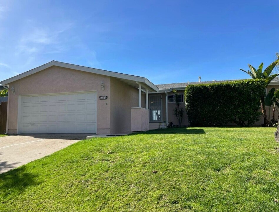 5056 Faber Way in San Diego, CA - Building Photo