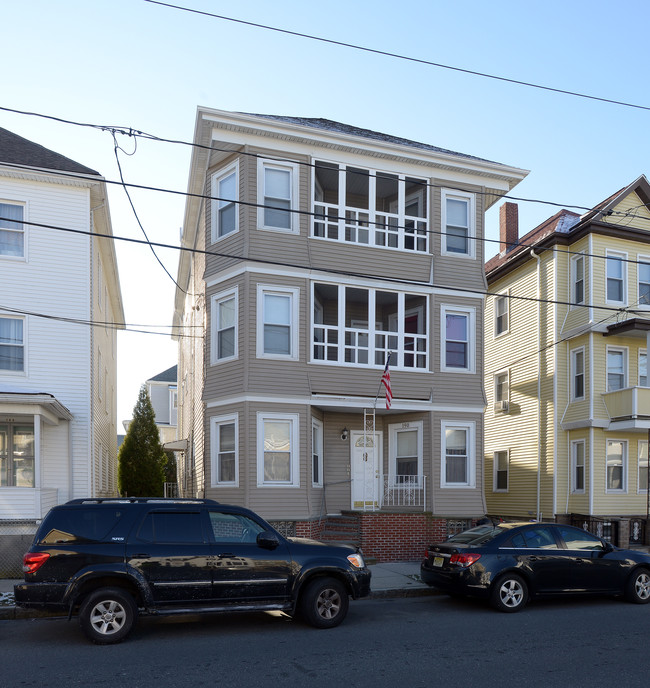 190 Division St in New Bedford, MA - Foto de edificio - Building Photo