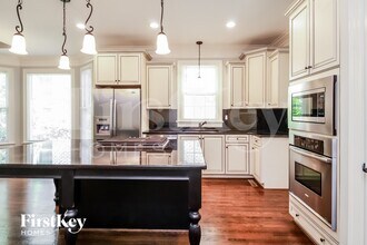 1304 Westminster Dr in Greensboro, NC - Building Photo - Building Photo