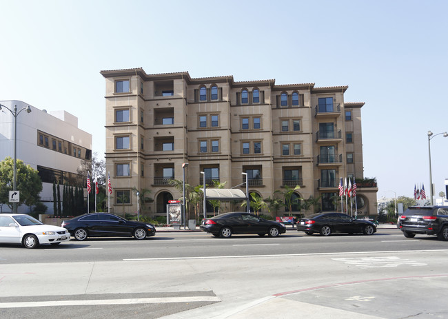 Parkmile Villas in Los Angeles, CA - Foto de edificio - Building Photo