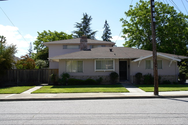 967-973 Alice Ln in Menlo Park, CA - Foto de edificio - Building Photo