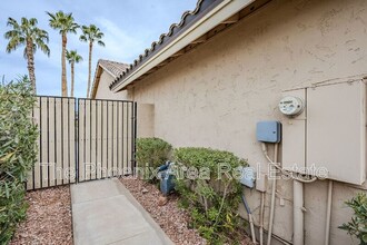 1160 W Canary Way in Chandler, AZ - Building Photo - Building Photo