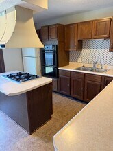 343 Bellerive Rd in Springfield, IL - Building Photo - Building Photo