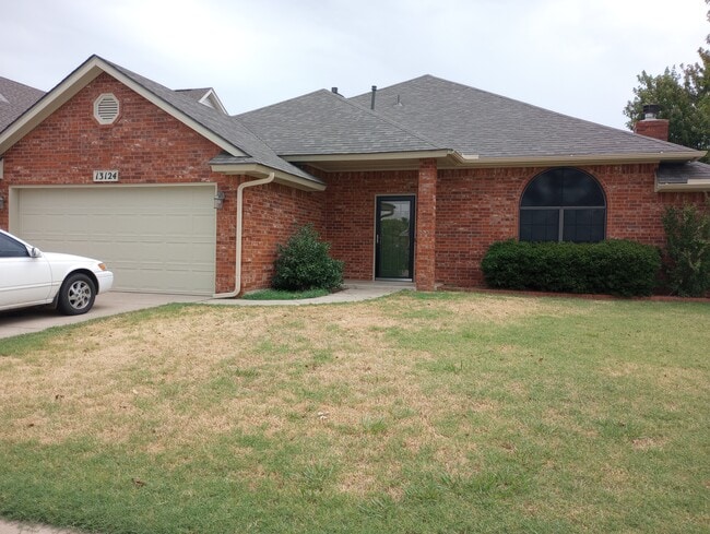 property at 13124 Boxwood Ct