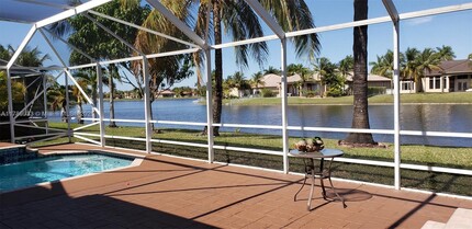 13725 NW 11th St in Pembroke Pines, FL - Building Photo - Building Photo