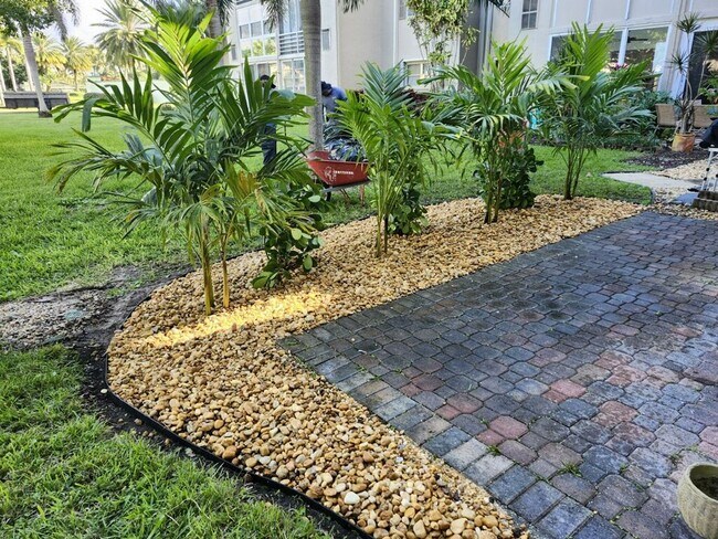 2300 NE 1st Ln in Boynton Beach, FL - Foto de edificio - Building Photo