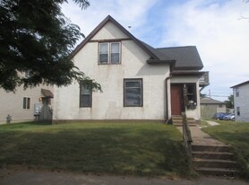 512 9th St N in La crosse, WI - Building Photo