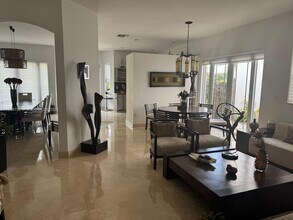 10772 NW 71st St in Doral, FL - Building Photo - Building Photo