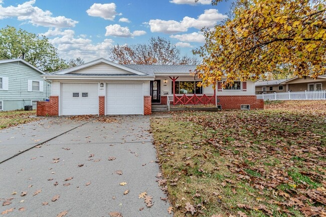 property at 1201 S Garfield St