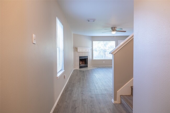 10223 Revelstoke Dr in Houston, TX - Building Photo - Building Photo