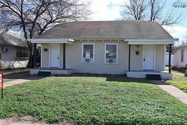 property at 2003 Wilson Ave