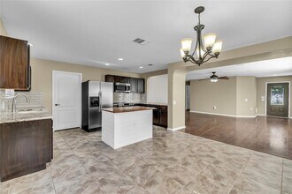 4606 Mellow Hollow Dr in Austin, TX - Building Photo - Building Photo