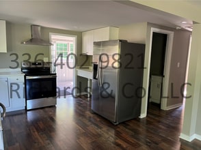 6591 NC-704 in Madison, NC - Building Photo - Building Photo