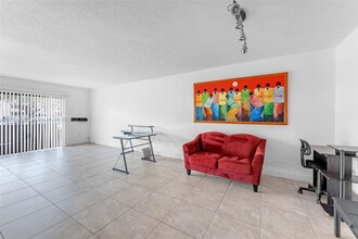 5800 SW 127th Ave in Miami, FL - Building Photo - Building Photo