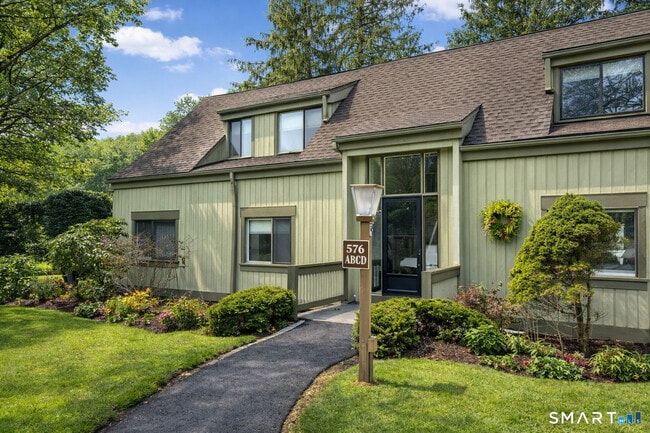 property at 576 Heritage Vlg