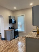 6701 Madison Ave in Cleveland, OH - Building Photo - Building Photo