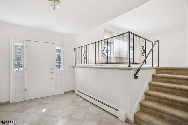 2 Eisenhower Rd in Closter, NJ - Building Photo - Building Photo