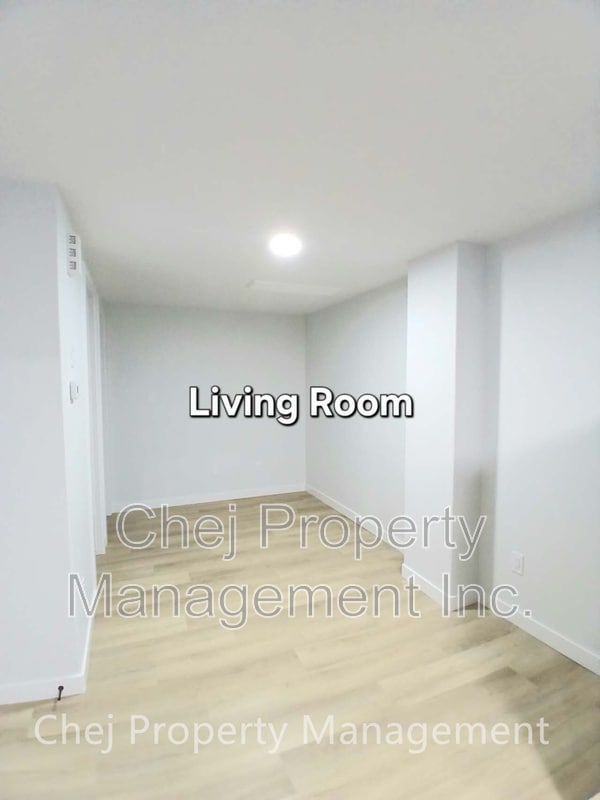 16515-16520 20 Ave SW in Edmonton, AB - Building Photo - Building Photo