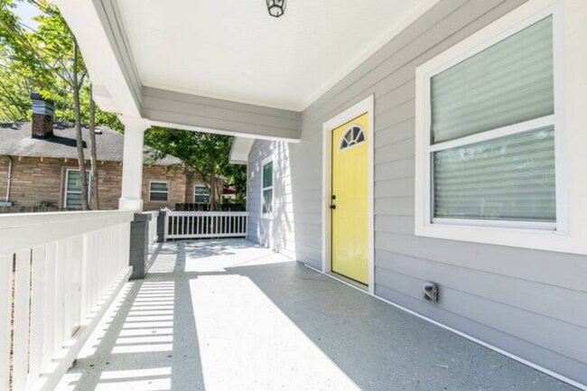 988 Mayson Turner Rd NW-Unit -1.1345635 in Atlanta, GA - Building Photo - Building Photo