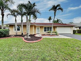 5620 SW 119th Ave in Cooper City, FL - Building Photo