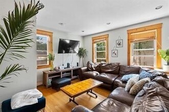 234 Fulton St, Unit 1 in Medford, MA - Building Photo - Building Photo