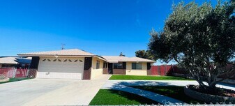 2081 Diamond Ave in Barstow, CA - Building Photo