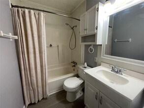 2617 Oleander Dr in Pasadena, TX - Building Photo - Building Photo