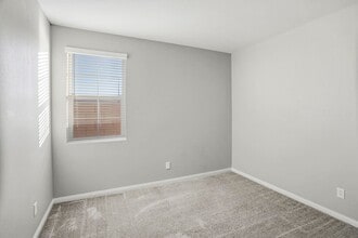 2865 Mincio St in Henderson, NV - Building Photo - Building Photo