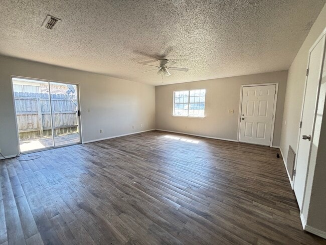 3166 Singletree Ave, Unit B in Springdale, AR - Building Photo - Building Photo