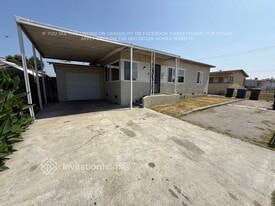 751 E 104th St in Los Angeles, CA - Building Photo