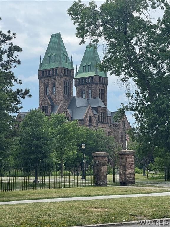 57 Abbottsford Pl in Buffalo, NY - Building Photo - Building Photo