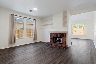 1602 Winston Homestead Dr in Richmond, TX - Building Photo - Building Photo