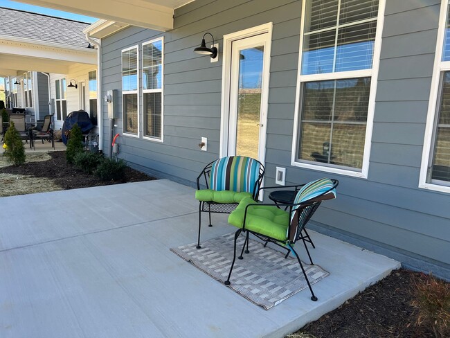 212 Addison Ct in Blacksburg, VA - Building Photo - Building Photo