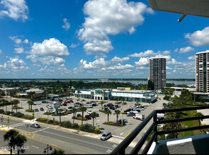 3013 S Atlantic Ave in Daytona Beach, FL - Building Photo - Building Photo