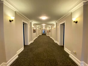 Clifton Lake Apartments in Cleveland, OH - Foto de edificio - Building Photo