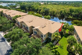 3230 Cottonwood Bend in Ft. Myers, FL - Foto de edificio - Building Photo