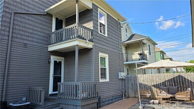 17 Tacoma Ave in Buffalo, NY - Building Photo - Building Photo