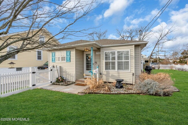 property at 1733 Melrose Ave