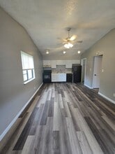 742 Loews Blvd in Greenwood, IN - Building Photo - Building Photo