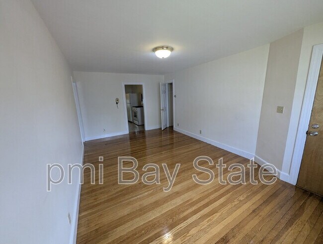 192 Holbrook Rd in Quincy, MA - Building Photo - Building Photo