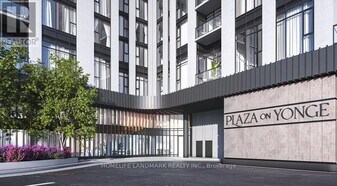 5858 Yonge St in Toronto, ON - Building Photo