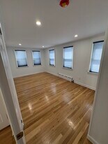 2814 Weeks Ave, Unit 1 in Oceanside, NY - Building Photo