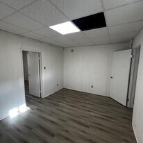 4100 Ritchie Hwy, Unit A in Baltimore, MD - Building Photo