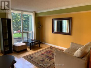 75-275 Dalhousie St in Toronto, ON - Building Photo - Building Photo