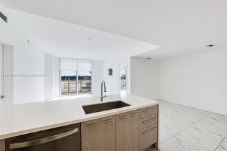 2000 Metropica Way, Unit 306 in Sunrise, FL - Building Photo - Building Photo