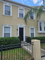 1005 Edison Park Ct in Tampa, FL - Building Photo
