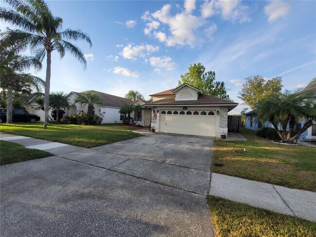 2371 Piedmont Lakes Blvd in Apopka, FL - Foto de edificio - Building Photo