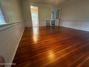 7 Monmouth Rd in Ocean Township, NJ - Building Photo - Building Photo
